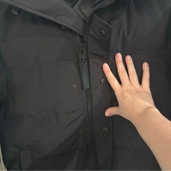 Canada Goose MacMillan Black Label Disc Parka in Black - Picture 7 of 16